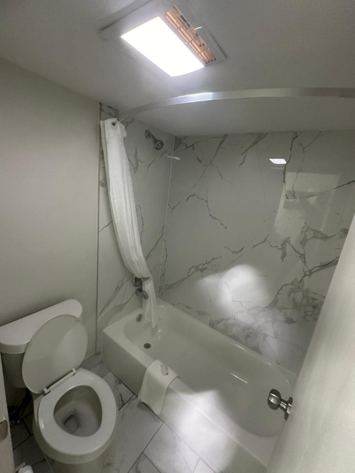 Quality Inn Monroe Extérieur photo